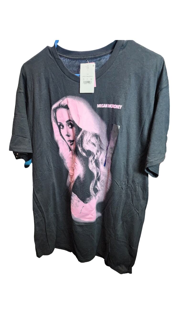 Megan Moroney Cloud 9 Tour Graphic T Shirt Black Pink Portrait Tee NWT Large